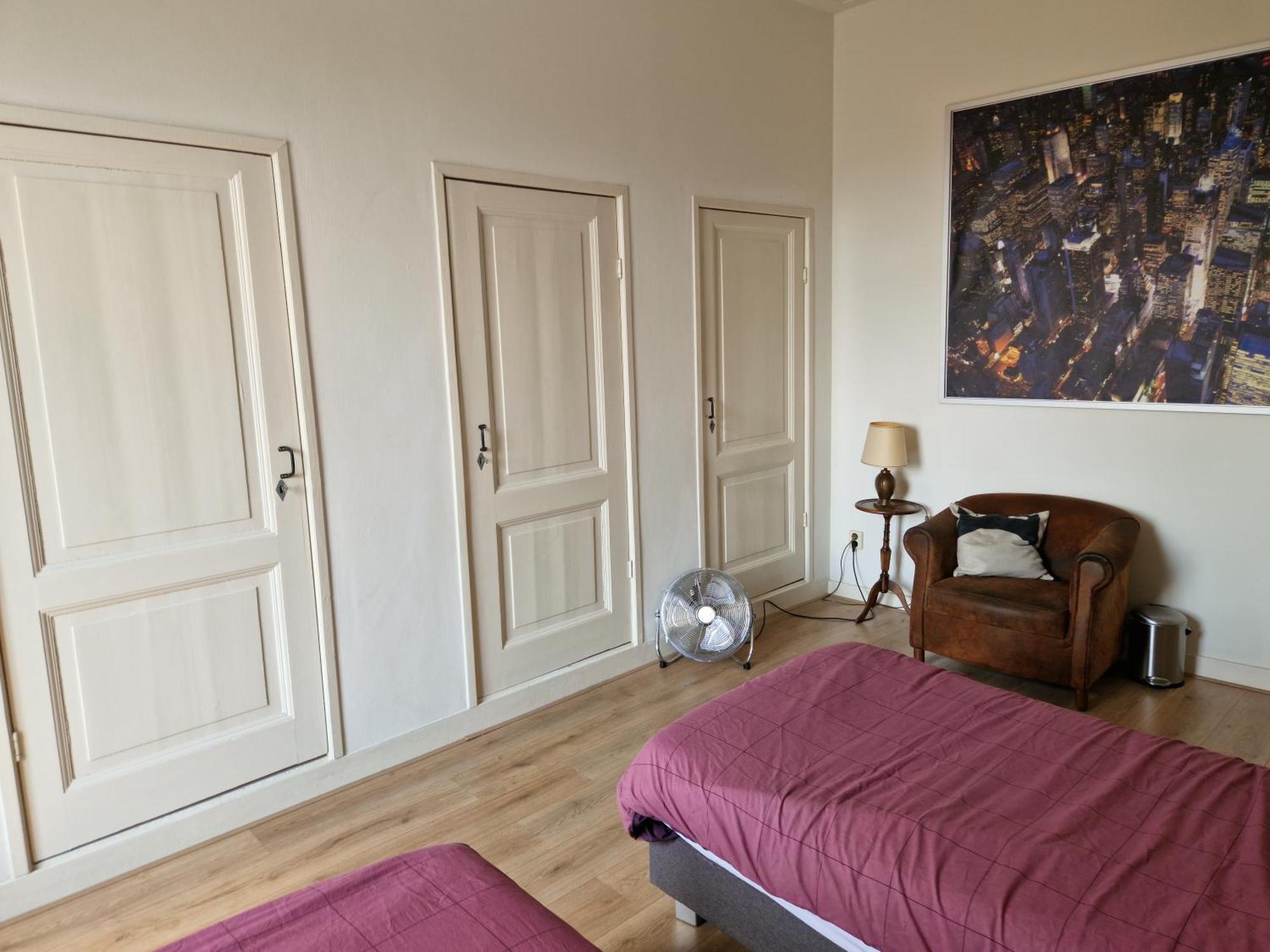 J&J Hotel Nijmegen Bagian luar foto