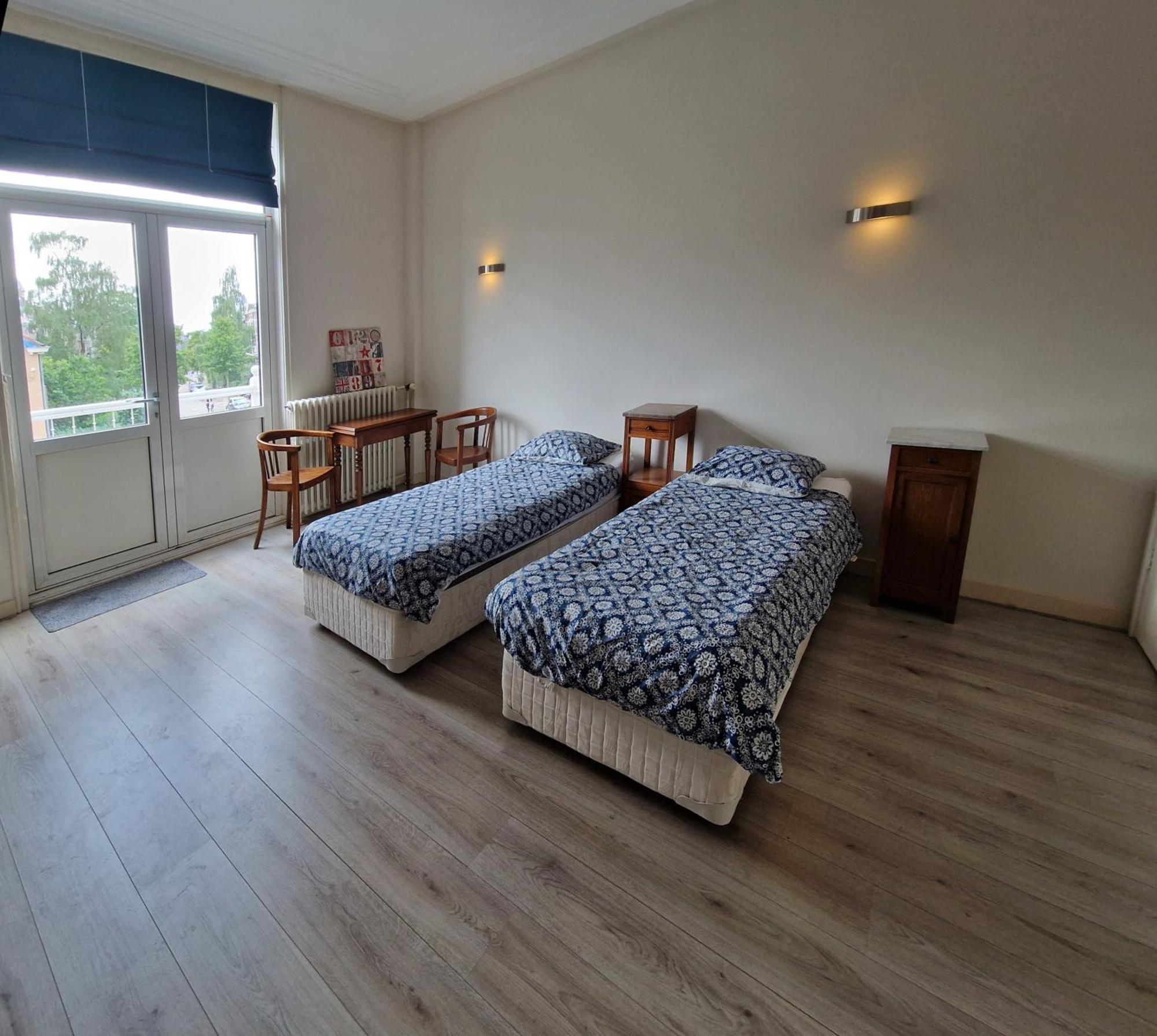 J&J Hotel Nijmegen Bagian luar foto